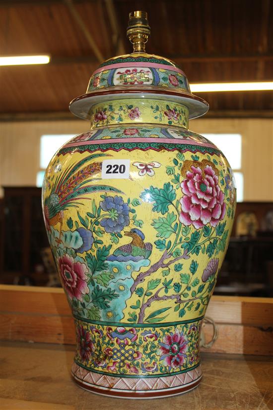 Oriental table lamp